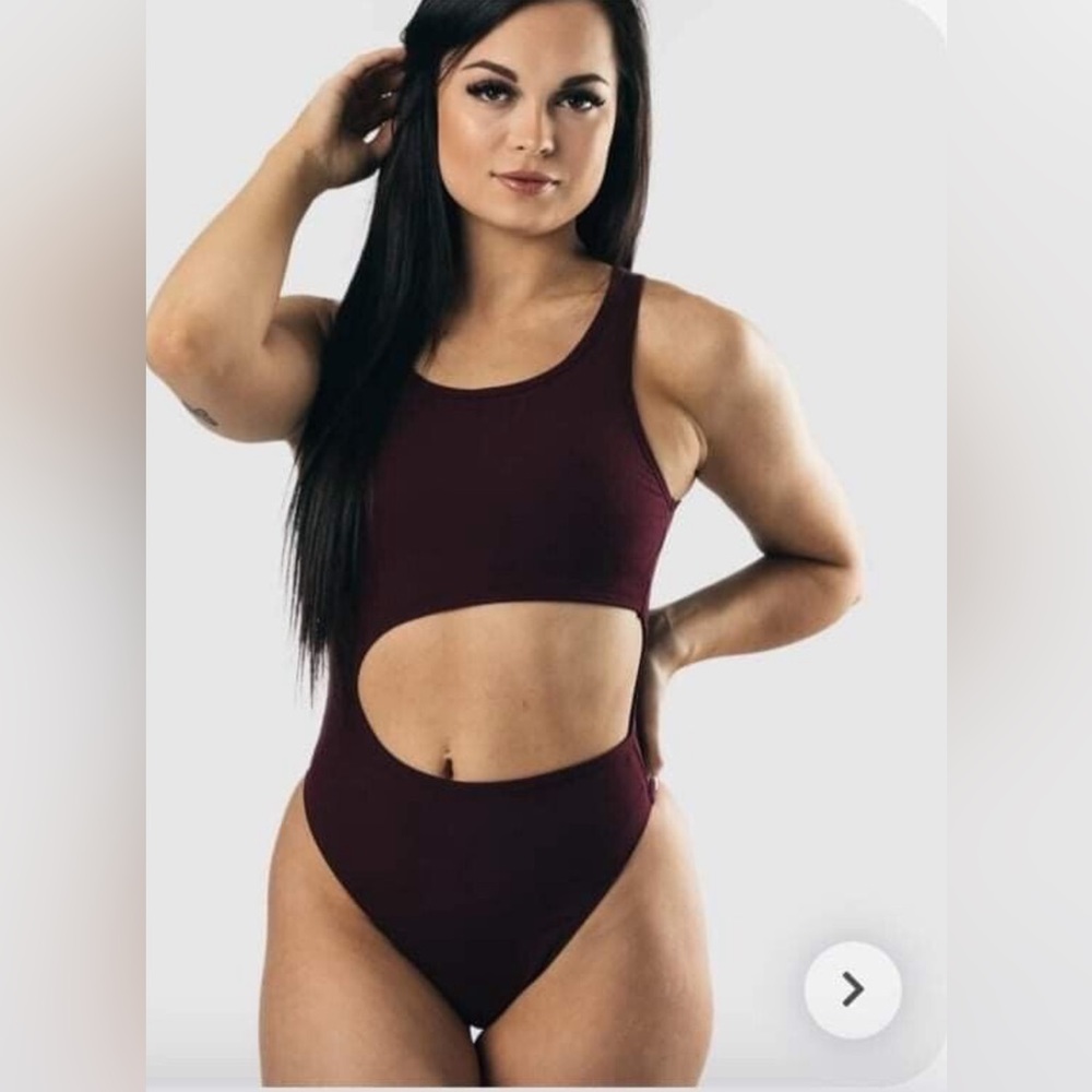 Alphalete Monarch Bodysuit - Small